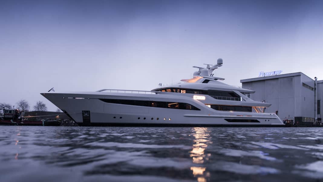 Feadship undocks 55 aluminium metres