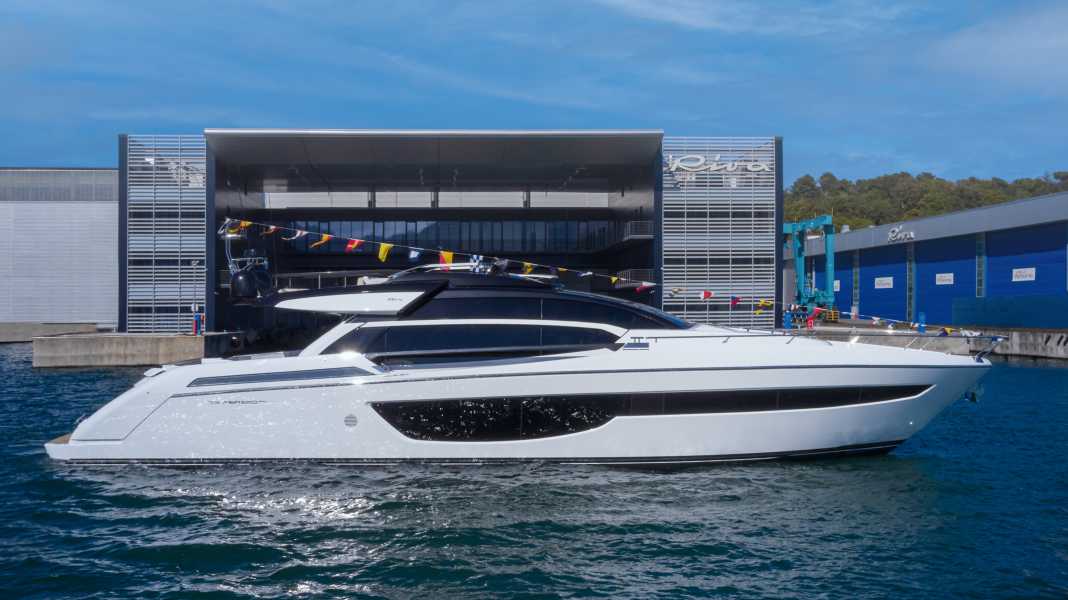 Riva 76' Perseo Super watered