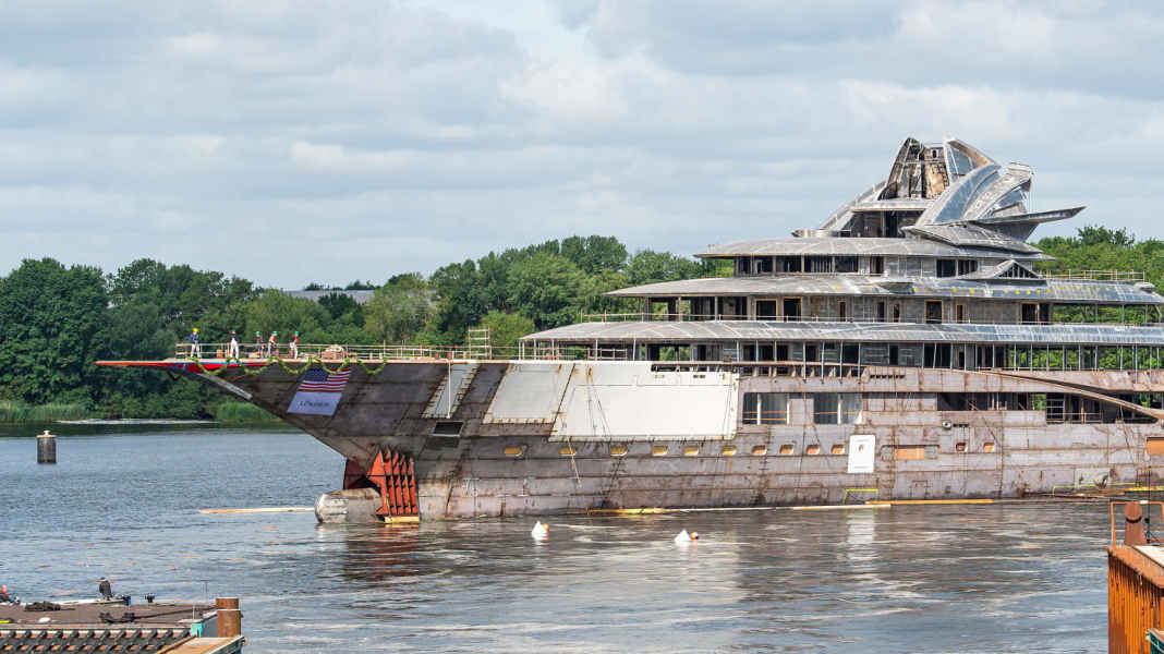 122 Meter von Lürssen