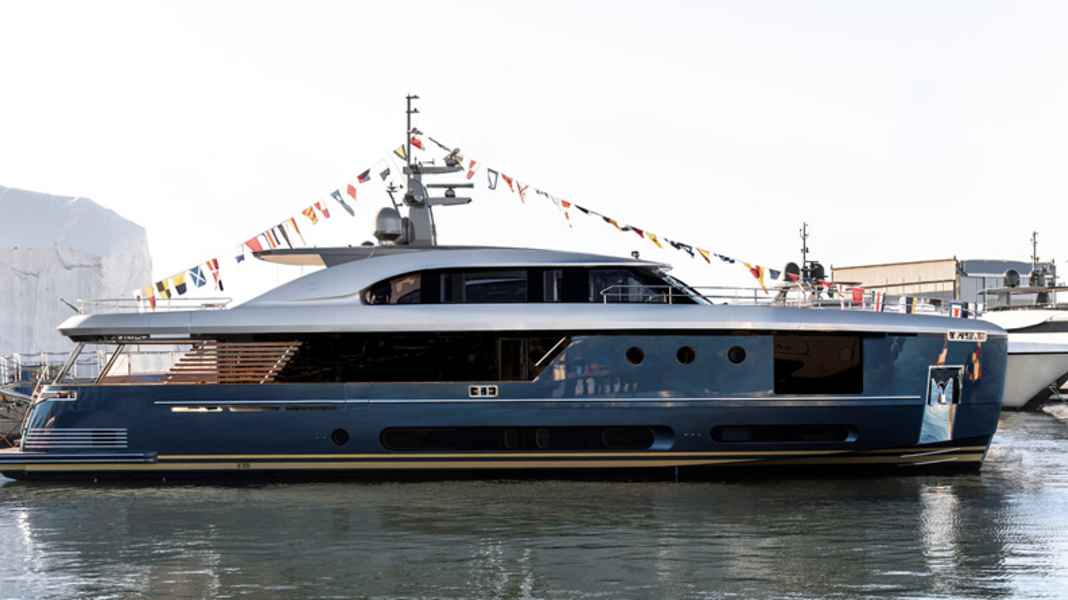 Azimut zeigte Magellano 30 Metri