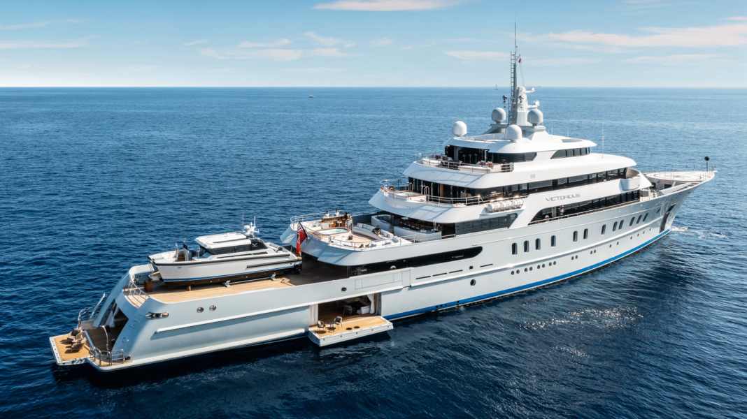 Portrait: "Victorious" - A diversions to perfection