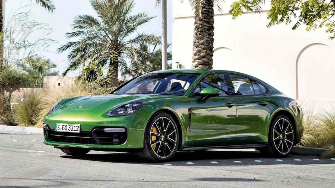 Panamera GTS: Desert Storm