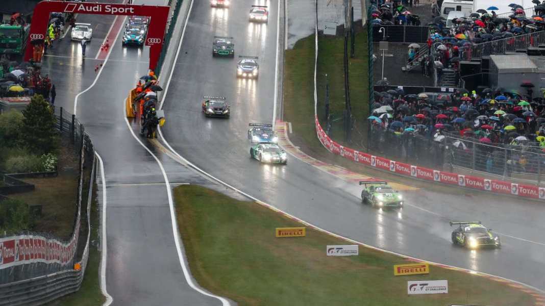 Porsche holt nach neun Jahren wieder Sieg in Spa: Erfolg bei Regenschlacht