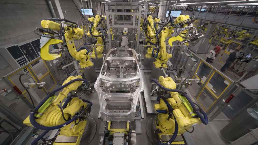 Die Kreation eines 911 GT3 mit „Farbe nach Wahl“: Goldene Stunde