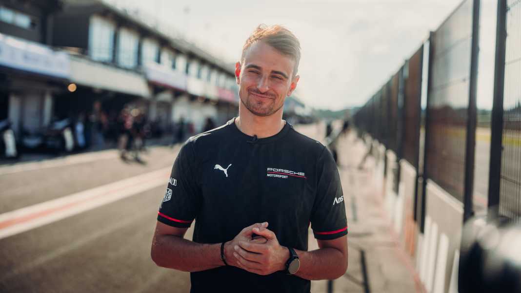 Nico Müller rückt ins Porsche-Werksteam auf