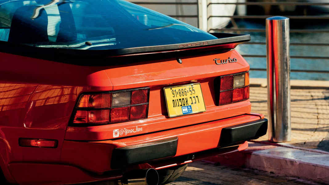 Israel: Porsche unter Palmen