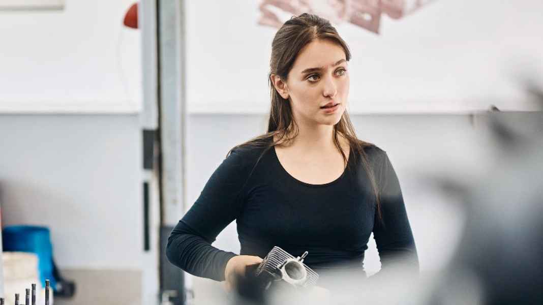 Selina Skramovsky: Die Motorenflüsterin
