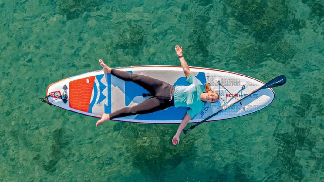 SUP Yoga: Die besten Yoga-Übungen für Einsteiger auf dem SUP