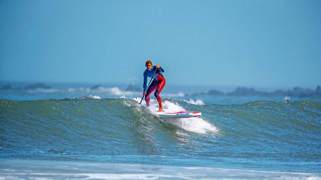 Part 6: SUP riding technique Wave: catching a wave