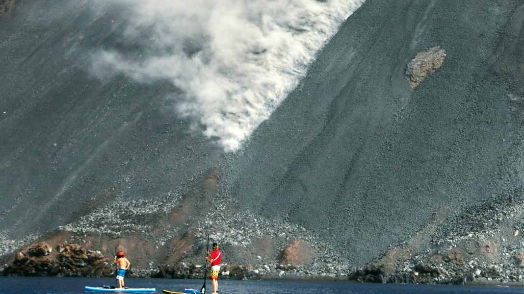 Italy: SUP Island Tour Lipari Islands