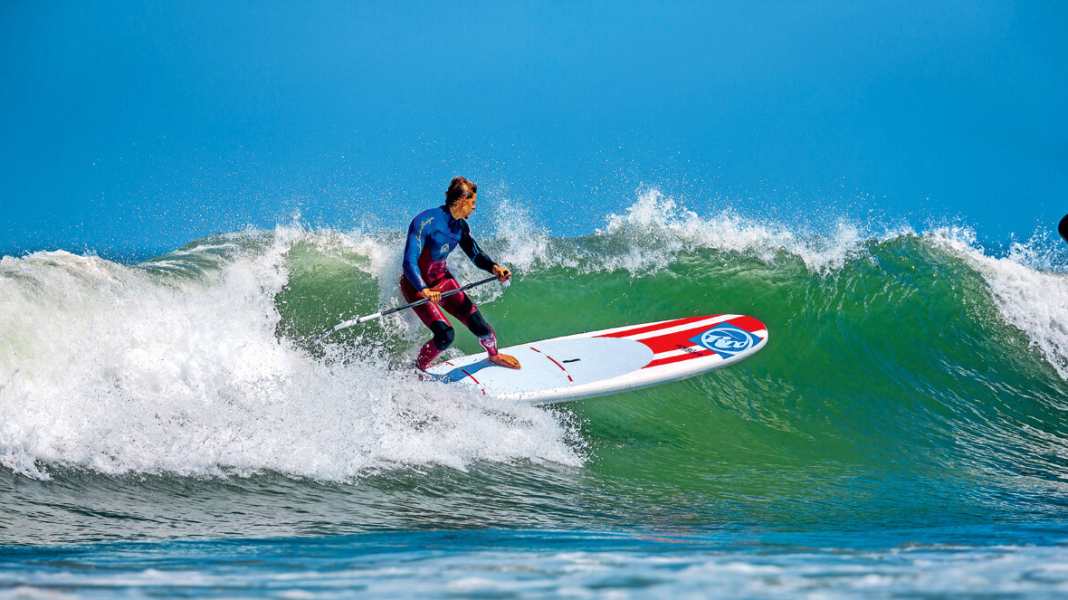 SUP riding technique for wave beginners