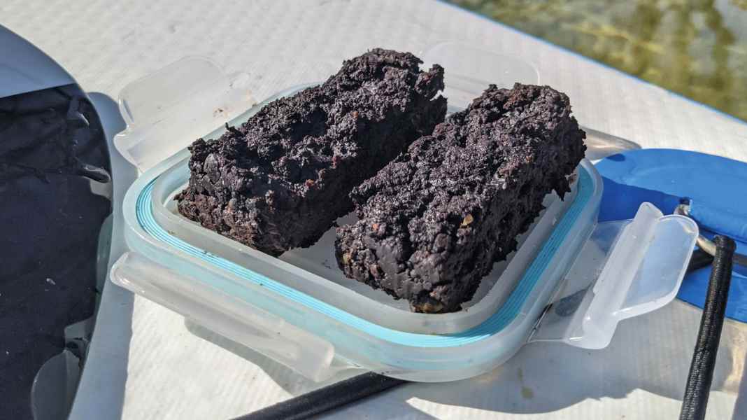 Superfood for the SUP tour: pea brownies