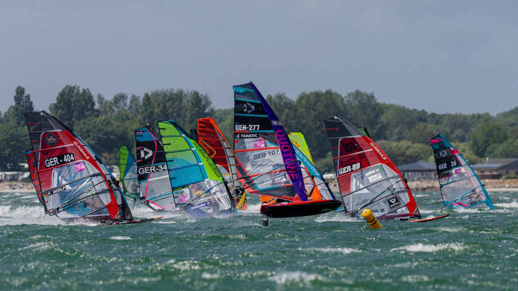 Racer of the Sea with record starting field at the surf festival