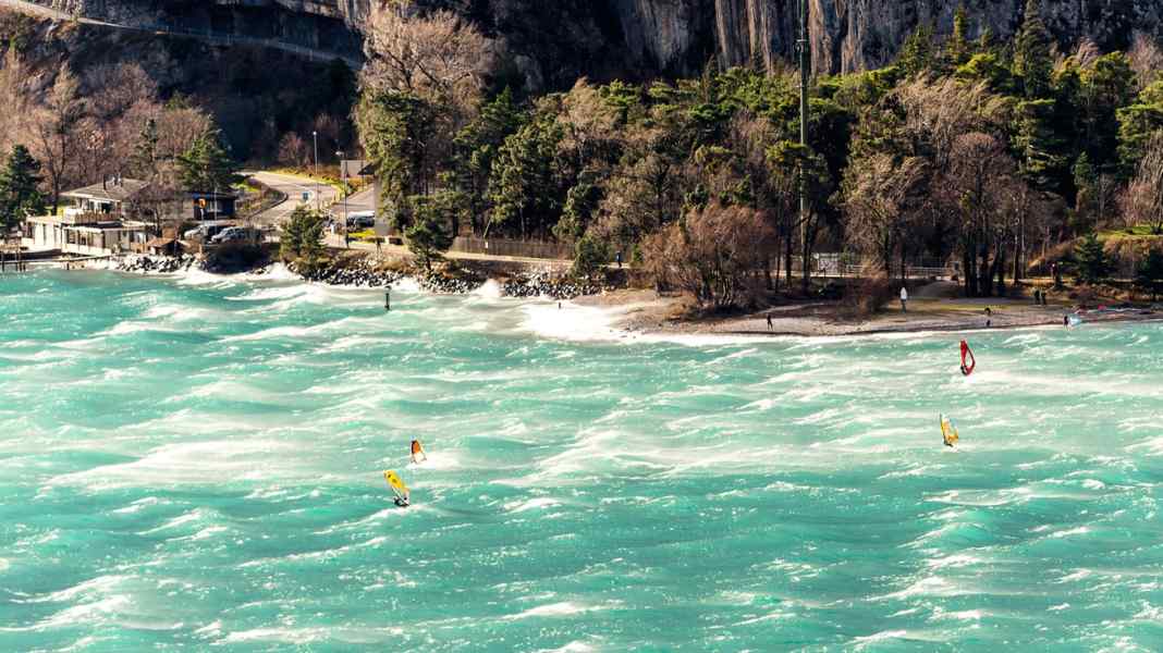 Schweiz: 50-Knoten-Tag am Urnersee