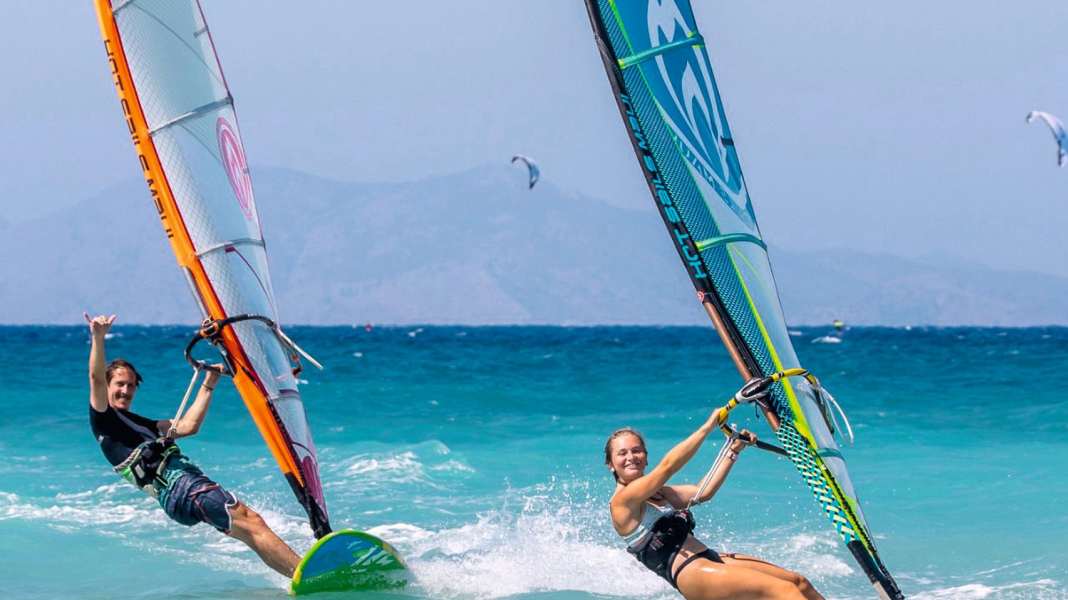 Windsurf-Camps: Training mit den Profis
