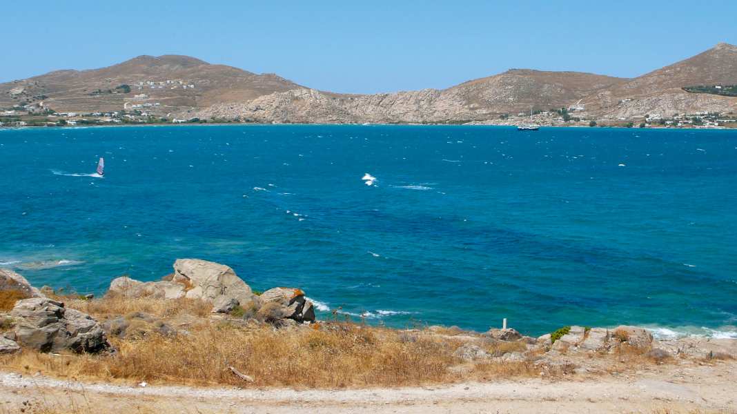 Windsurfen auf Paros - alte Spots in neuem Glanz