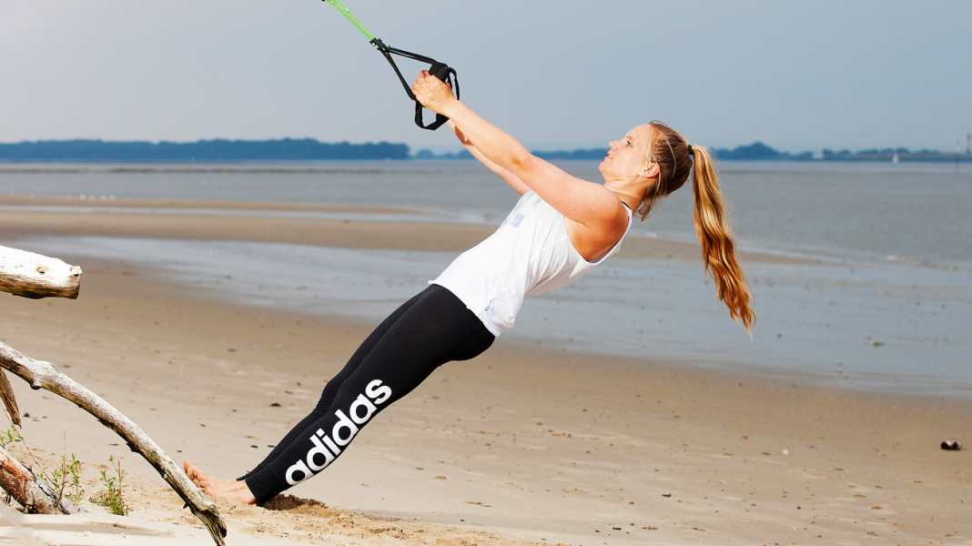 Training for windsurfers: Functional training with the sling trainer