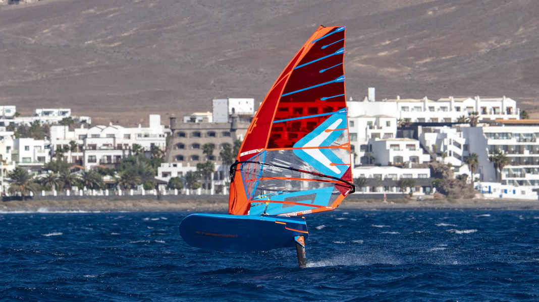 iQFoil Games Lanzarote: Mit neuen Segeln und neuem Modus Richtung Olympia 2028