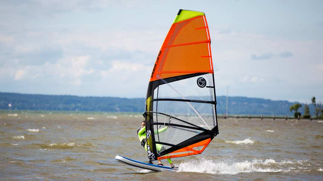 Air cushion vehicle: Starboard with the first inflatable freeride board