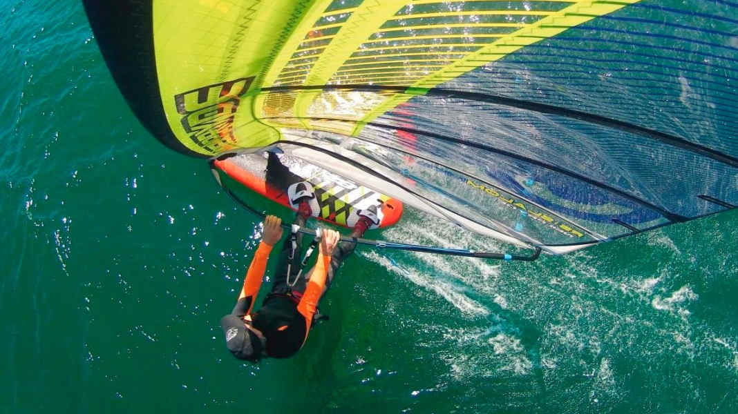 Trapeze surfing - how to find the right harness settings