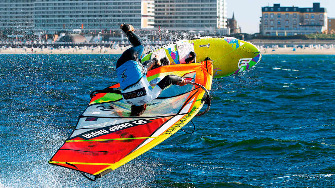 Safety: First aid in the event of a surfing accident
