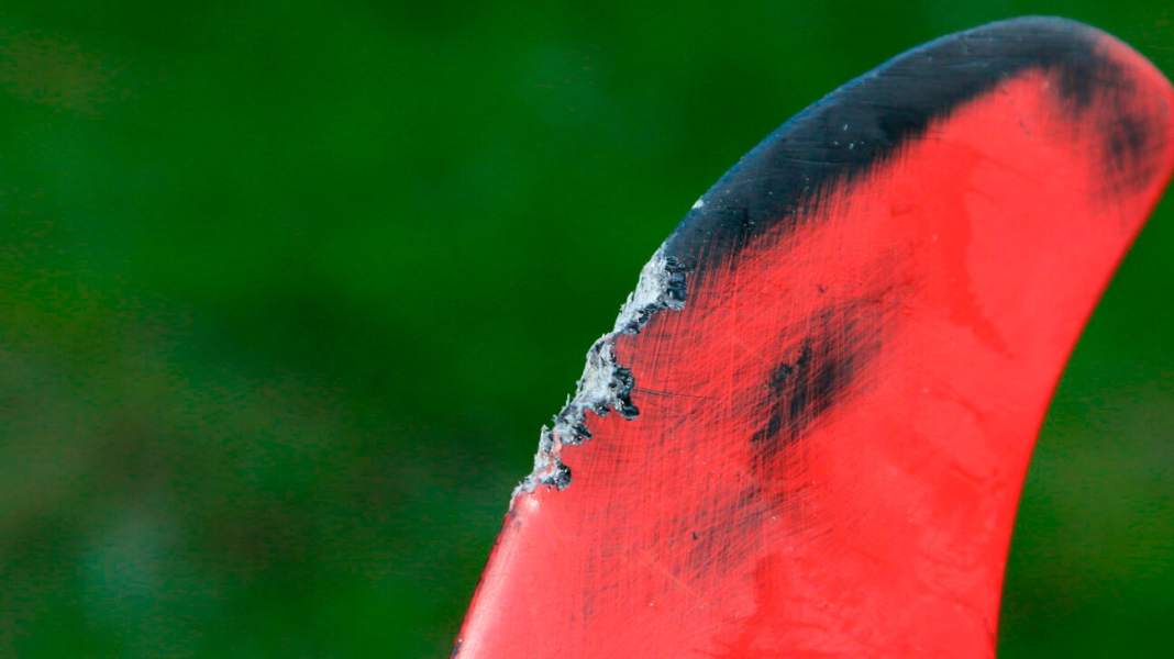 Windsurf-Finnen richtig reparieren
