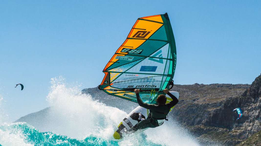 Dennis Müller: A journey with the wind