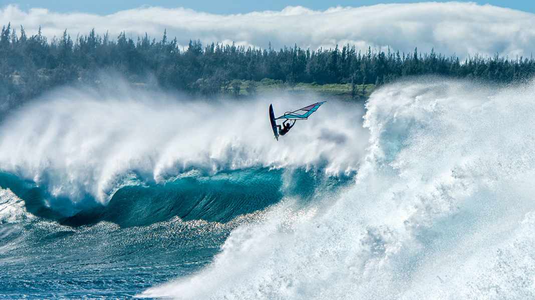 Beauty is a beast: Jaws - the perfect wave