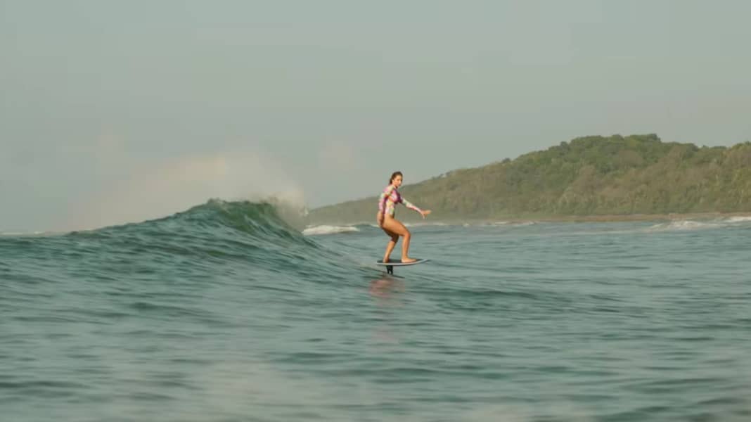 Wingsurf World: "The Shape of Freedom" - Paula Novotná and Chiara Socin in Costa Rica