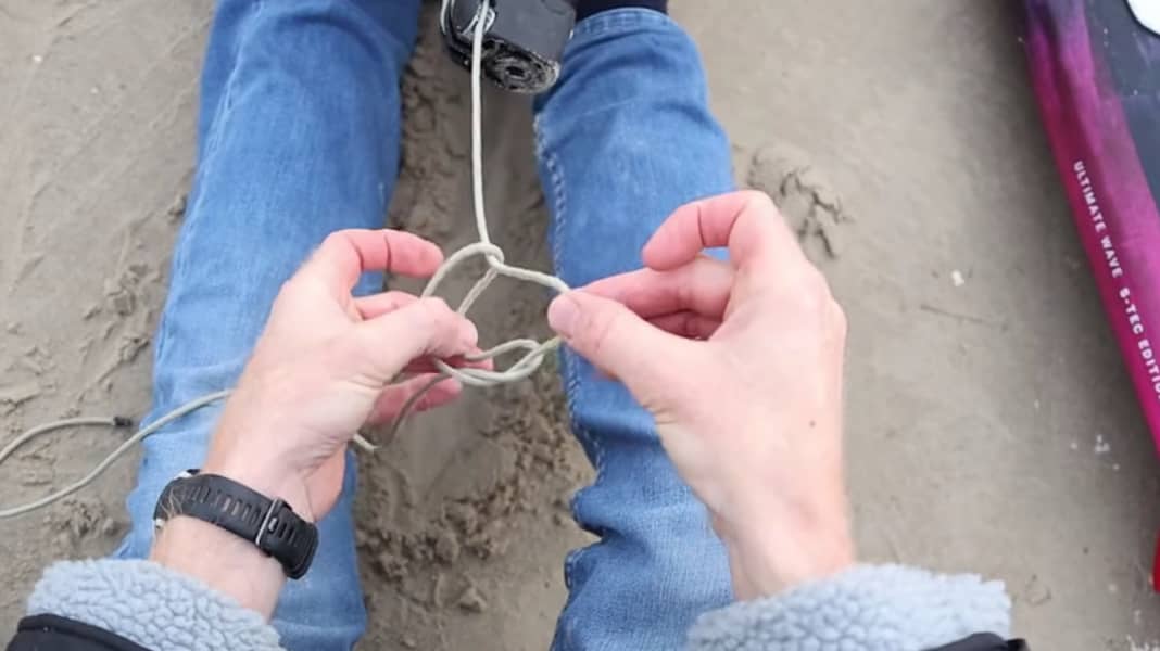 Lifehack: The magic loop - how to build a trimming aid for rigging sails