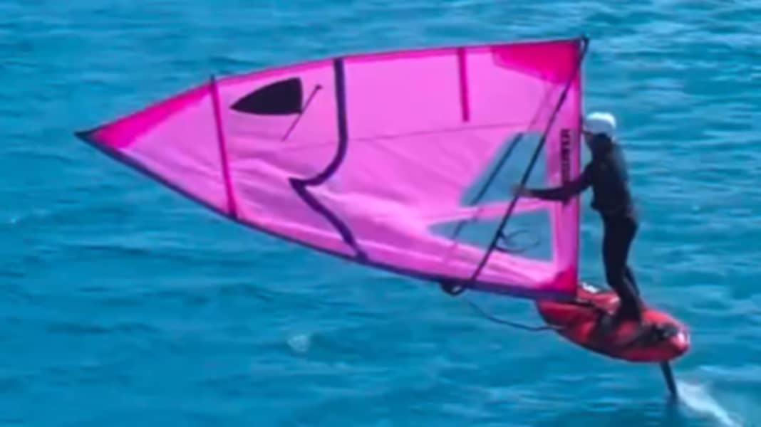 Posting of the day: Balz Müller celebrates foil style with the windsurfer rig