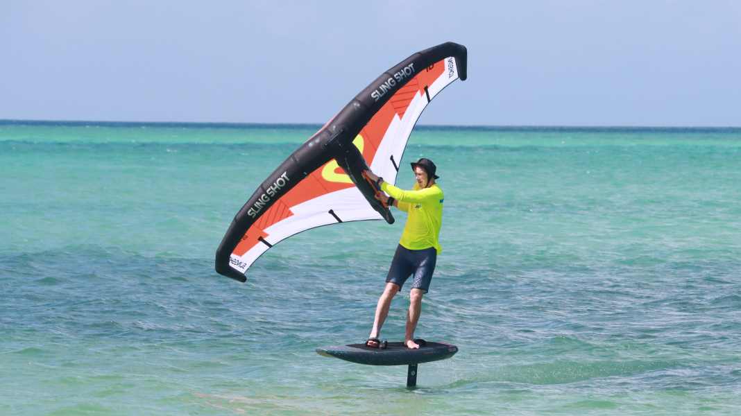 surf Live: Wingfoil-Webinar “Früh abheben, kontrolliert fliegen - Tipps zu Materialwahl, Setup und Pumptechnik” am 24. Juni