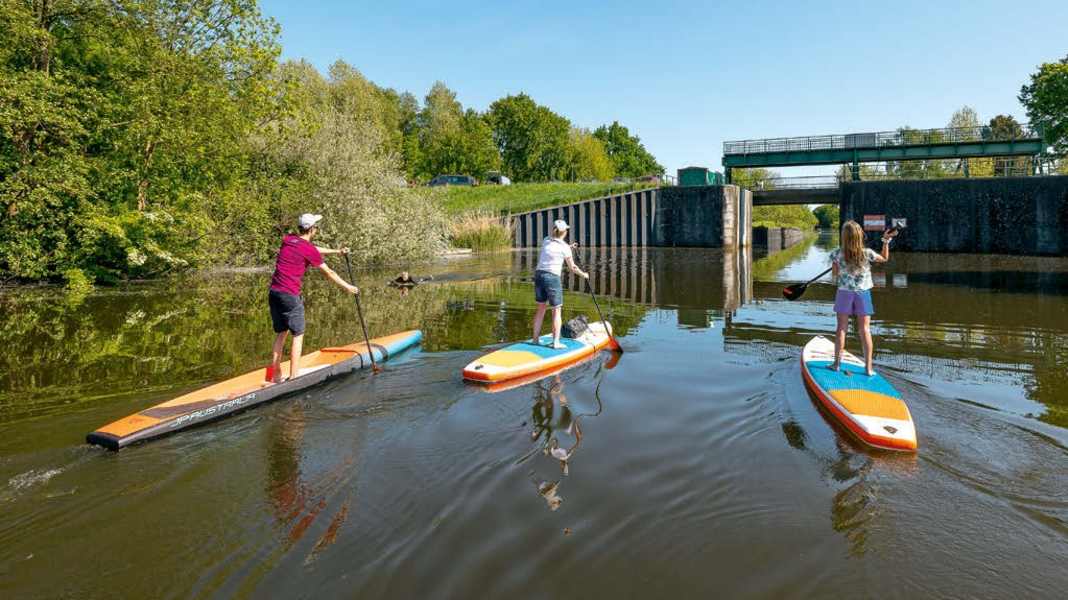 Touren-Tipp Hamburg: Elbvergnügen mit SUP und Rad