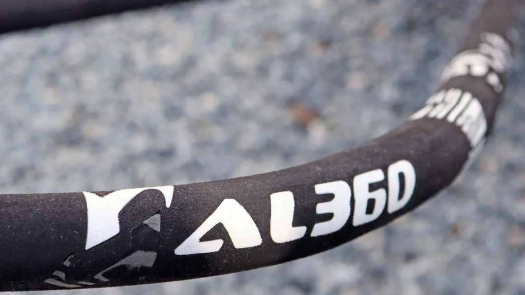 Test aluminium fork 2023: AL 360 aluminium mono fork in a practical check