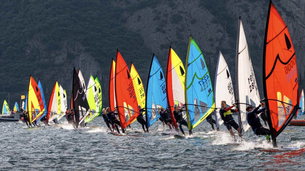 Preview of the European Windsurfing LT Championships: Three Olympic champions at Lake Attersee