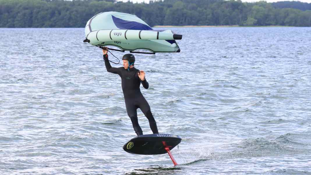 Vayu Aura in test - the wing with handles and boom system