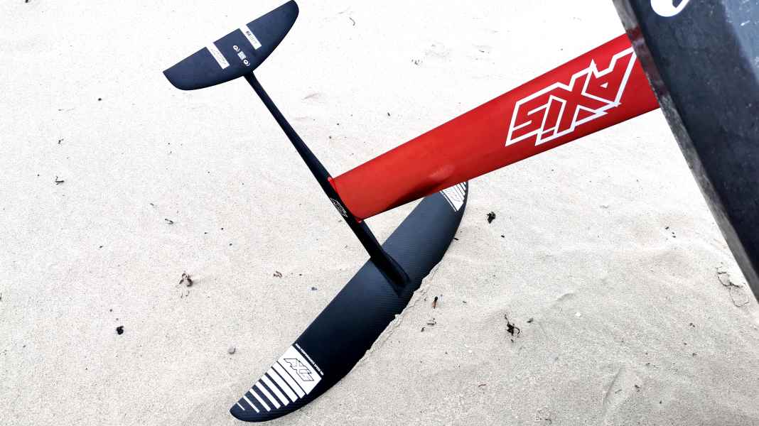 Axis HPS 980 Foil im Test – Speed, Kontrolle und Gleit-Performance
