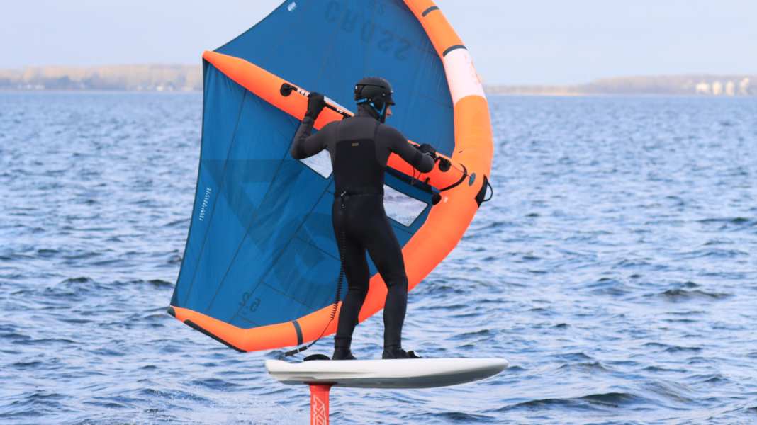 The GA Sails Cross Wing with new handle system in the test