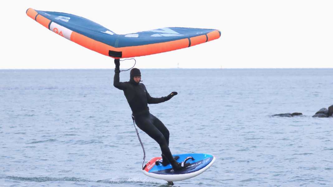Inexpensive & good?: The new Starboard Wingboard 5'2 in the test