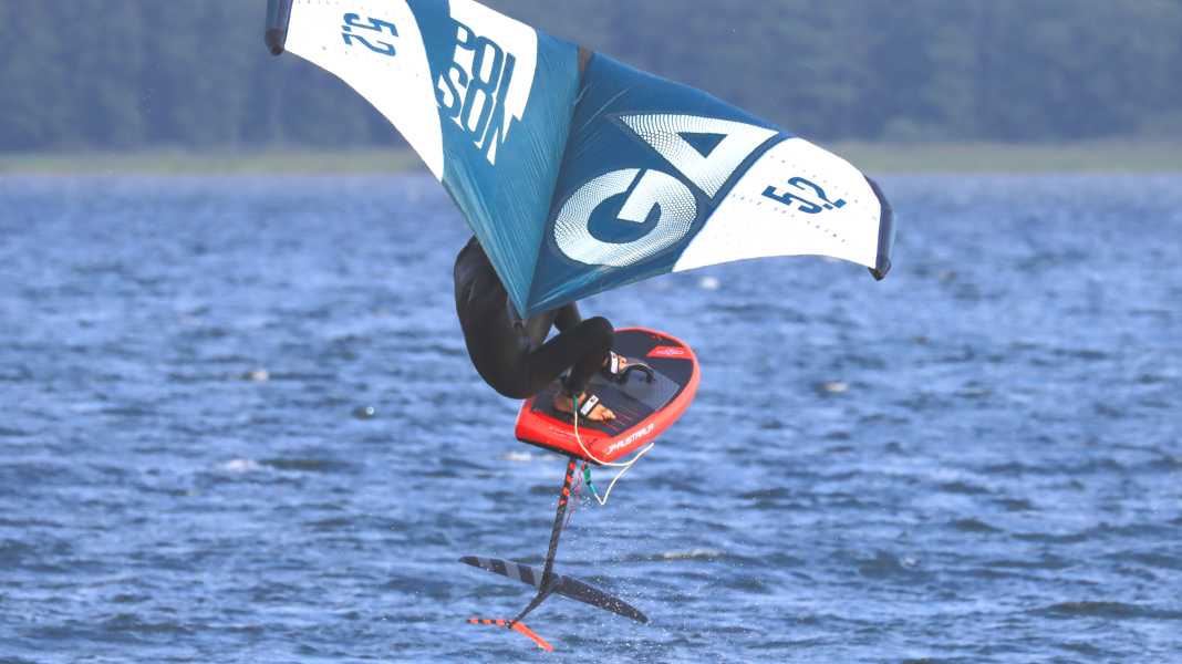 Test of the JP X-Winger wingfoil board