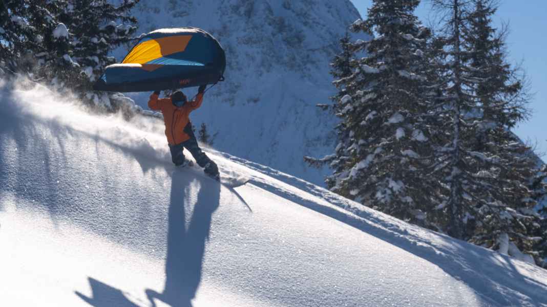Seppl Ramsbacher - Wingsurfing in powder snow