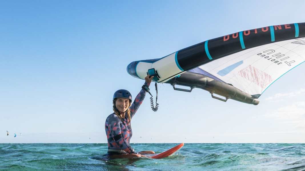 Kopfschutz beim Wingfoilen und Windsurfen: Der perfekte Helm für Wassersportler - 19 Modelle im Test