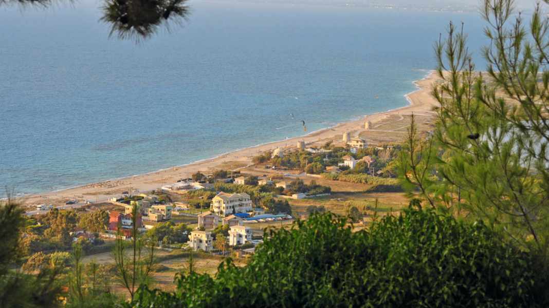 Vasiliki, Milos & Co: The best wingsurfing spots on Lefkada