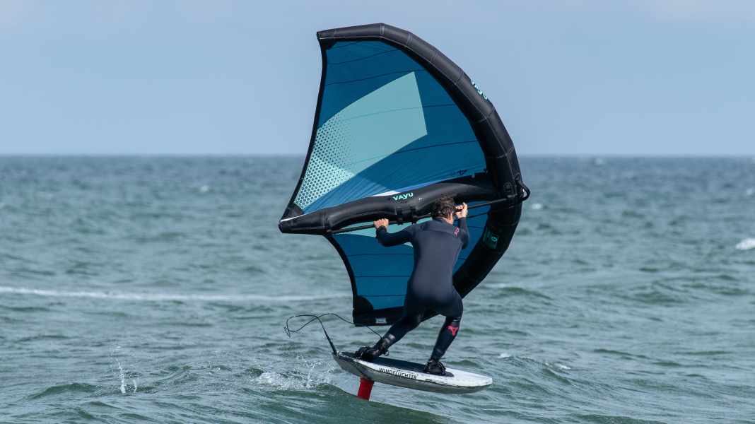 Wingsurfen lernen in der Welle - so gelingt das Wellenqueren