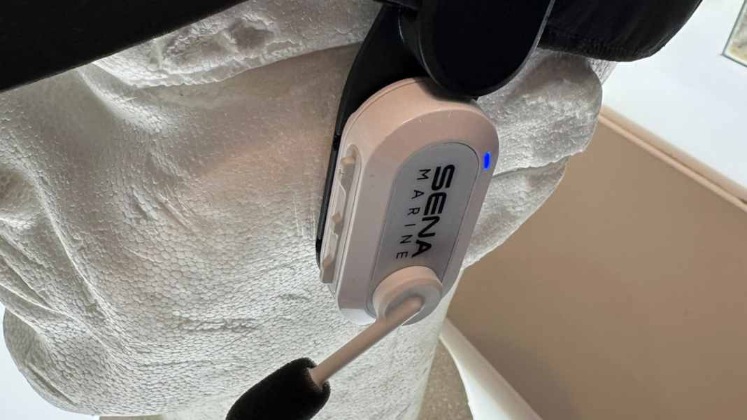 Communication on board: New "Crew" headset from Sena for easier communication