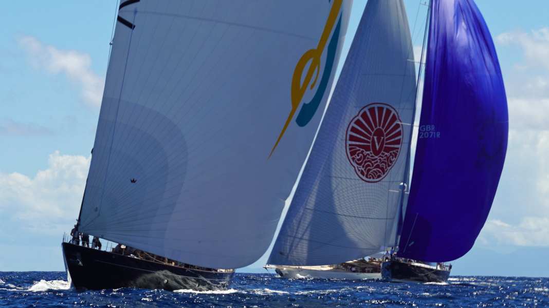 St. Barths Bucket: Auf Tuchfühlung mit den Segel-Riesen