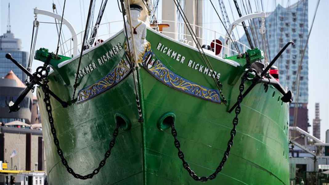 L'art rencontre le shanty : des temps forts maritimes à la Nuit des musées de Hambourg