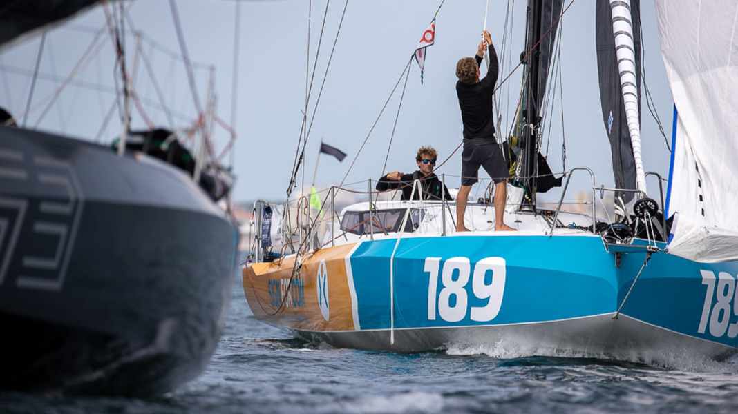 Les Sables-Horta Race: Burke and Fink in the top 3 after the start