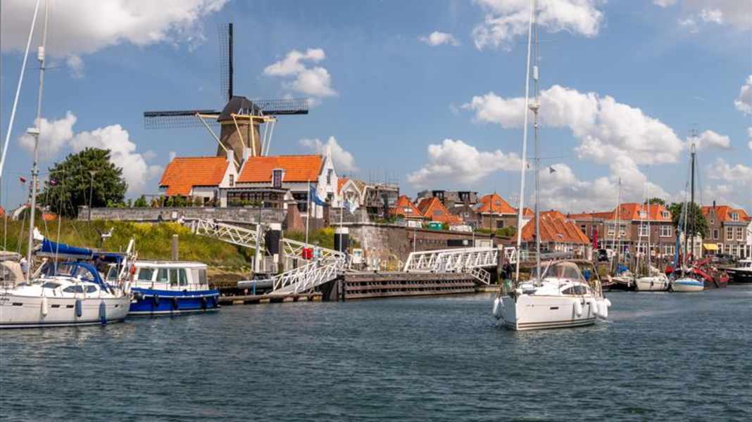 Netherlands: Seven provinces, seven cities - Zierikzee in Zeeland