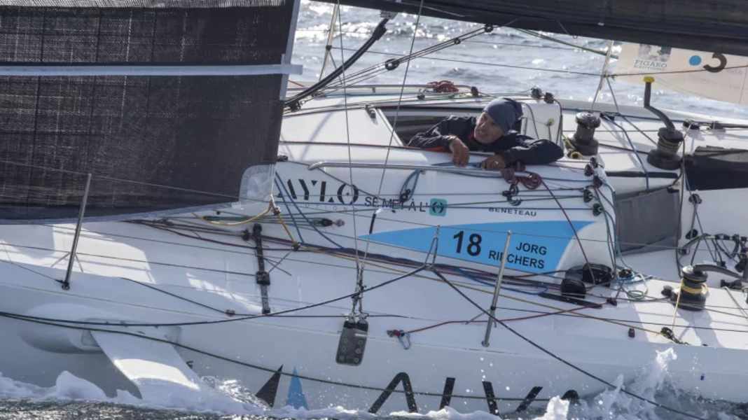 53a Solitaire du Figaro: Jörg Riechers taglia il traguardo dopo un "blackout".